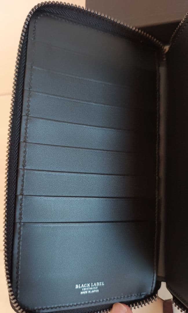 【新品箱ショップ袋付】インサイドクレストブリッジチェック ラウンドジップ 長財布