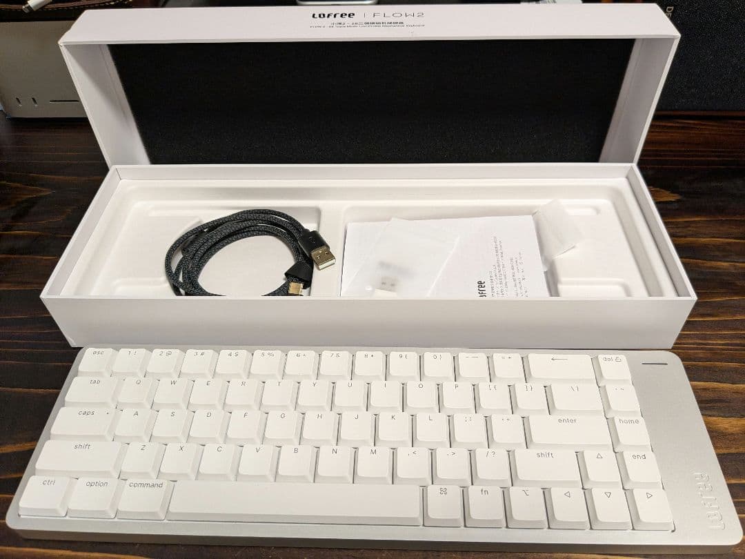 LOFREE FLOW2 68 ホワイトVoid軸