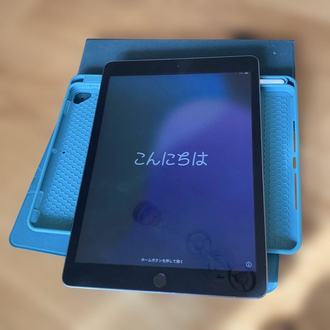 Apple iPad A2197 スペースグレー カバー付き 第7世代　32GB
