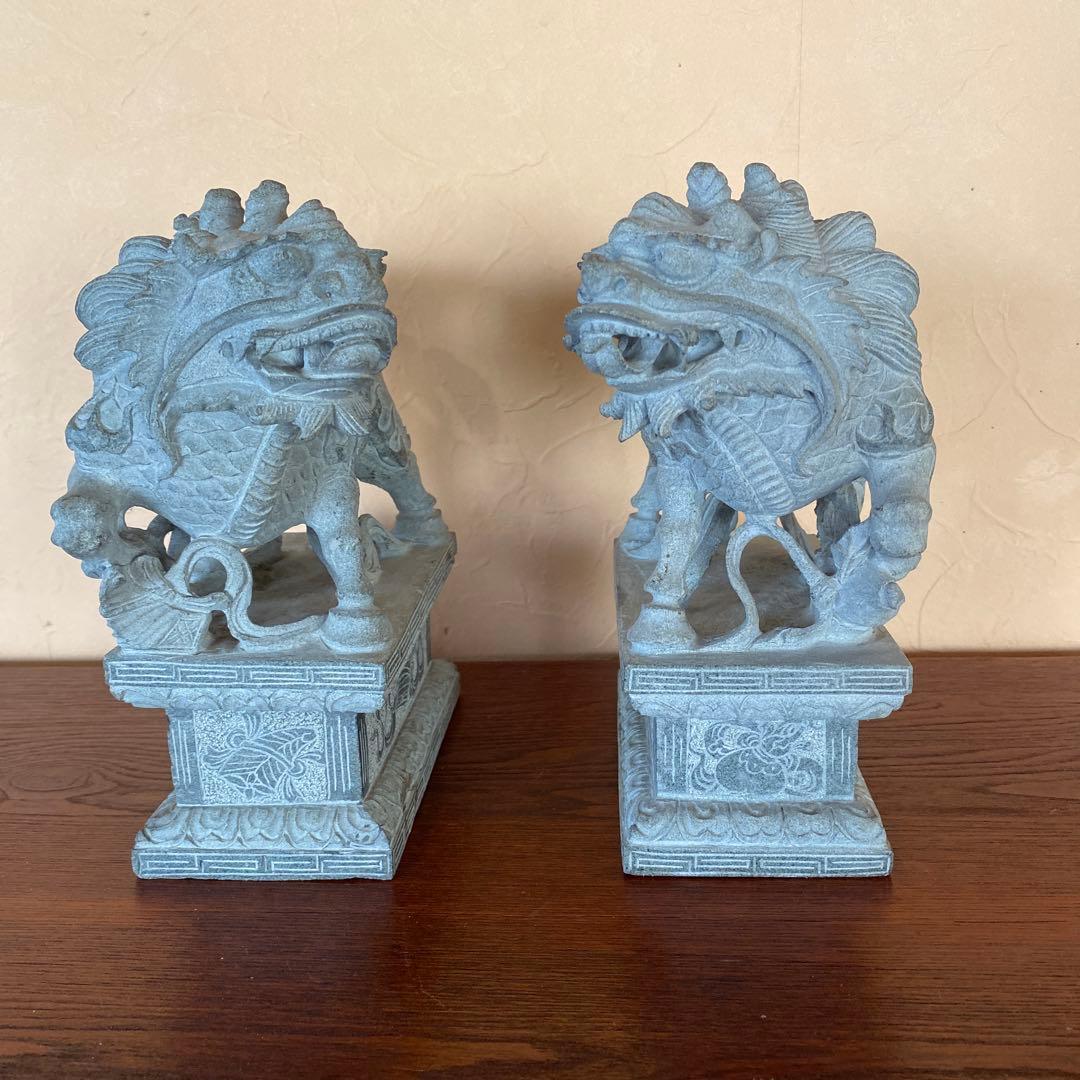 仏教美術　石像彫刻　天然石　獅子　狛犬　高さ約23cm　骨董