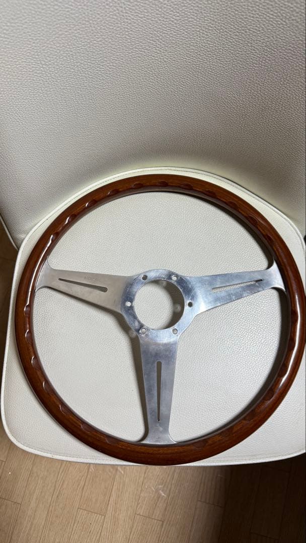ナルディ　クラッシック　ウッド アルミ 3スポーク ステアリング