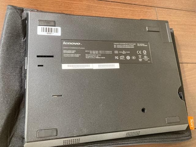 ジャンク扱い　Lenovo ThinkPad X200T＆ウルトラベース付き