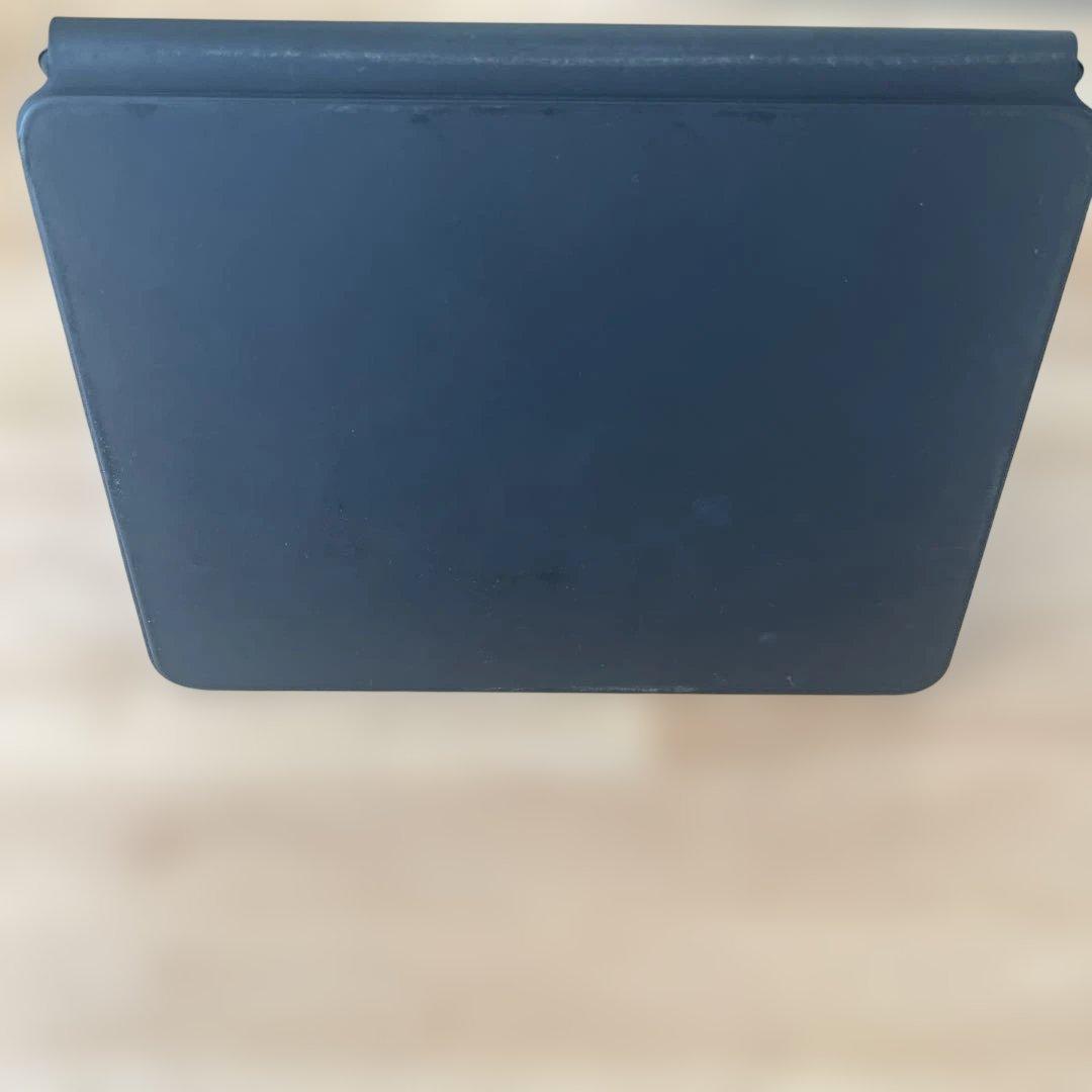 Apple Magic Keyboard MXQT2J/A 11インチ　Pro②