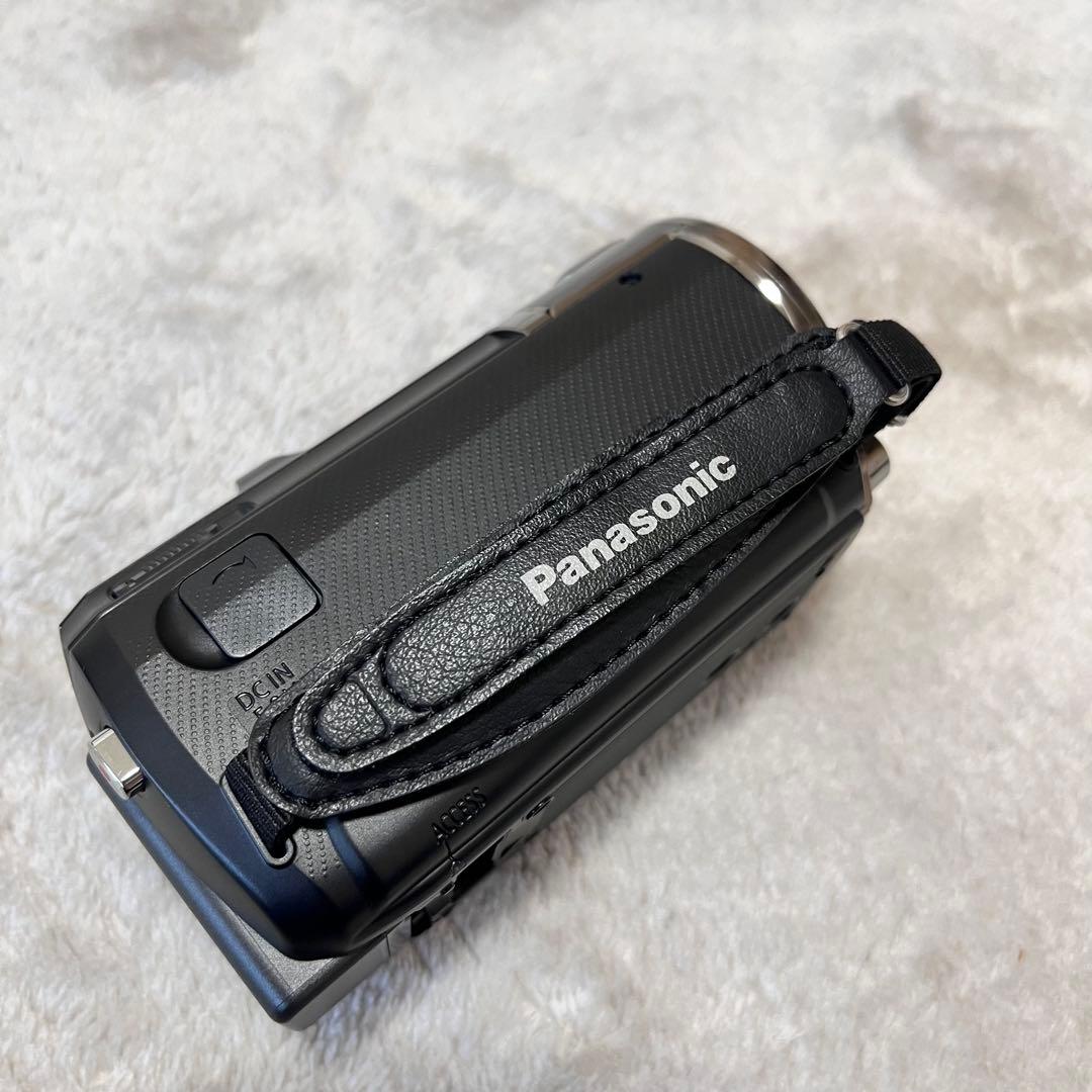 極美品　Panasonic パナソニック　HC-V700M ビデオカメラ