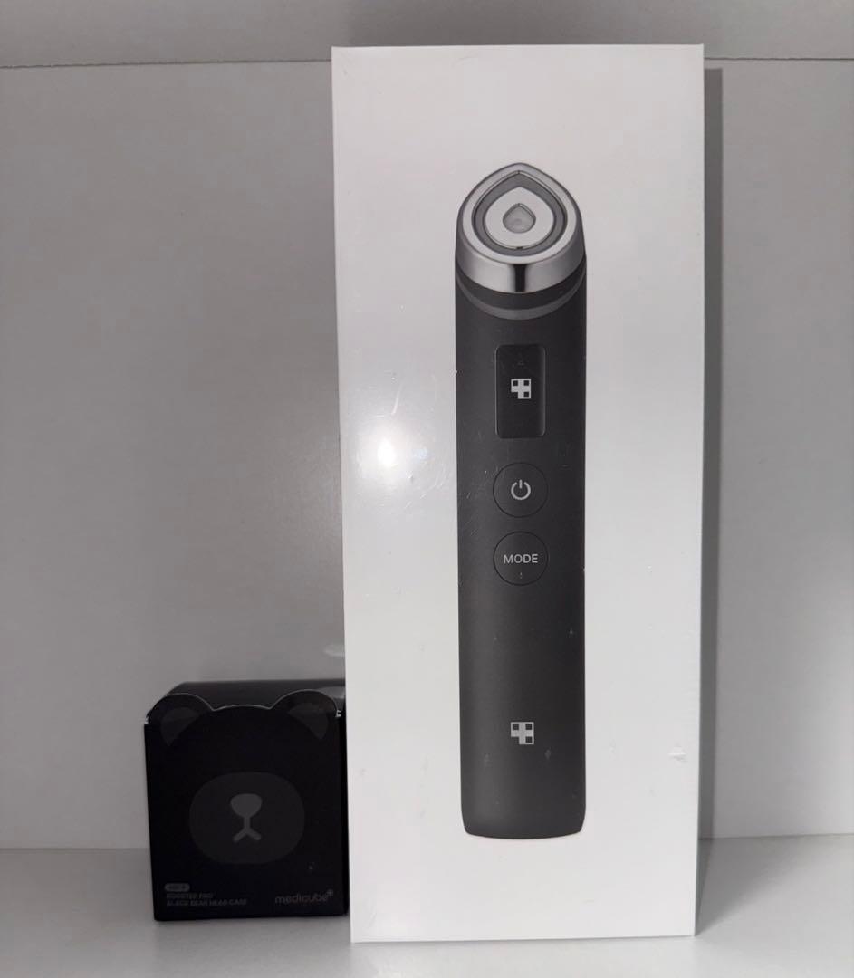 medicube ブースタープロ　ブラック カバー付き