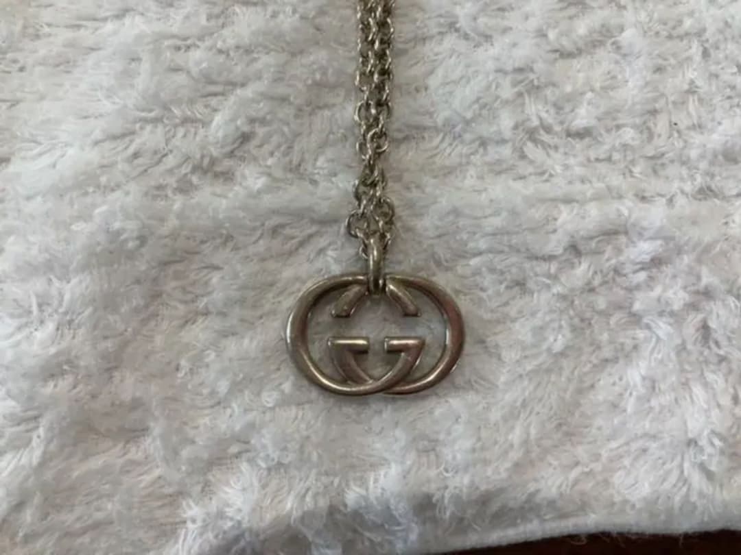 グッチ ネックレス GUCCI メンズ Gロゴ　シルバー　ペンダント シルバー