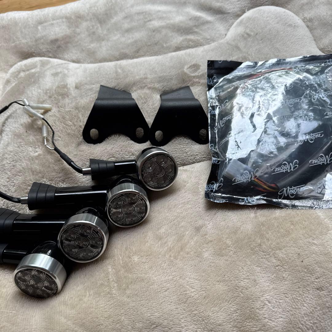 トライアンフ ボンビネル 純正オプションLEDウィンカー 前後4個セット