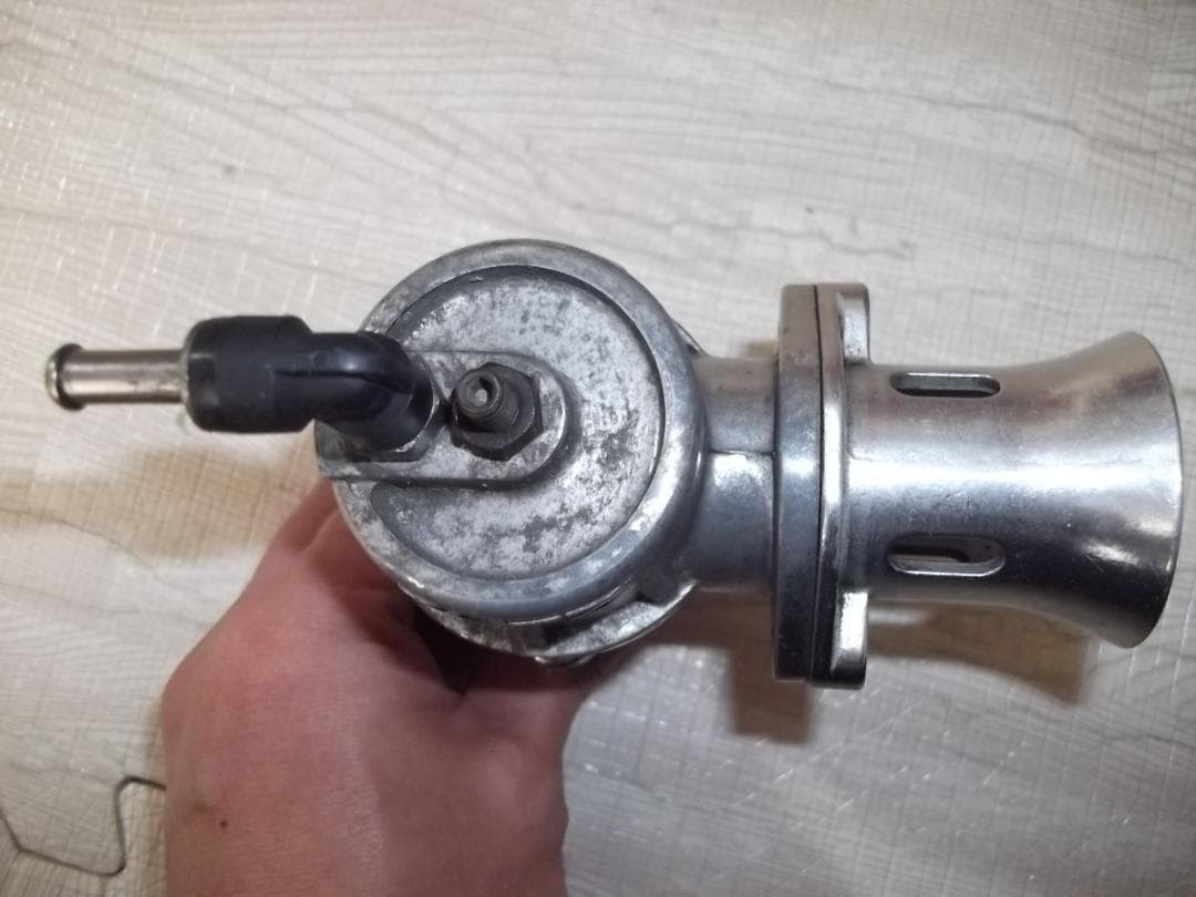 送料無料！！ジムニー　JA11・JA12　 ブリッツ　ブローオフバルブ