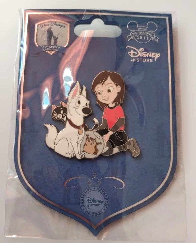 m*e様 ディズニーストア／レガシーピンバッジ／ボルト