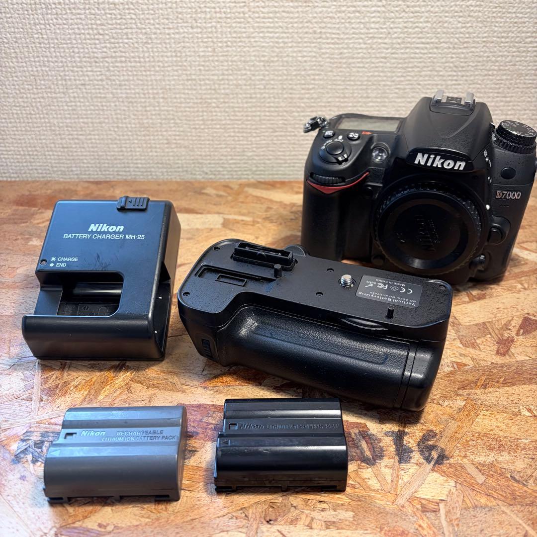 Nikon D7000 デジタル一眼レフ本体 おまけ多数【現状品】