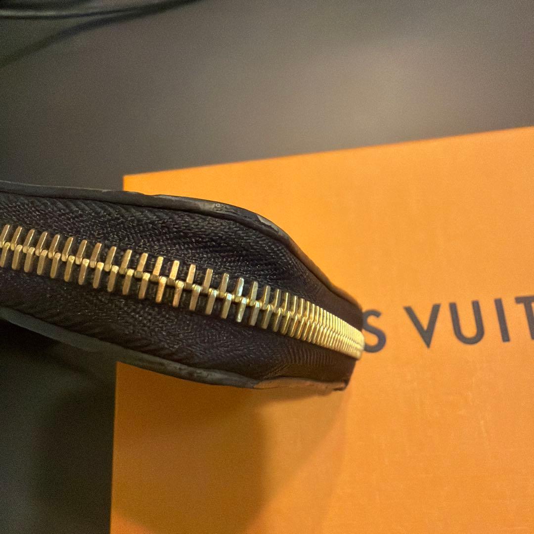 ルイヴィトン　財布　ジッピー・ウォレット