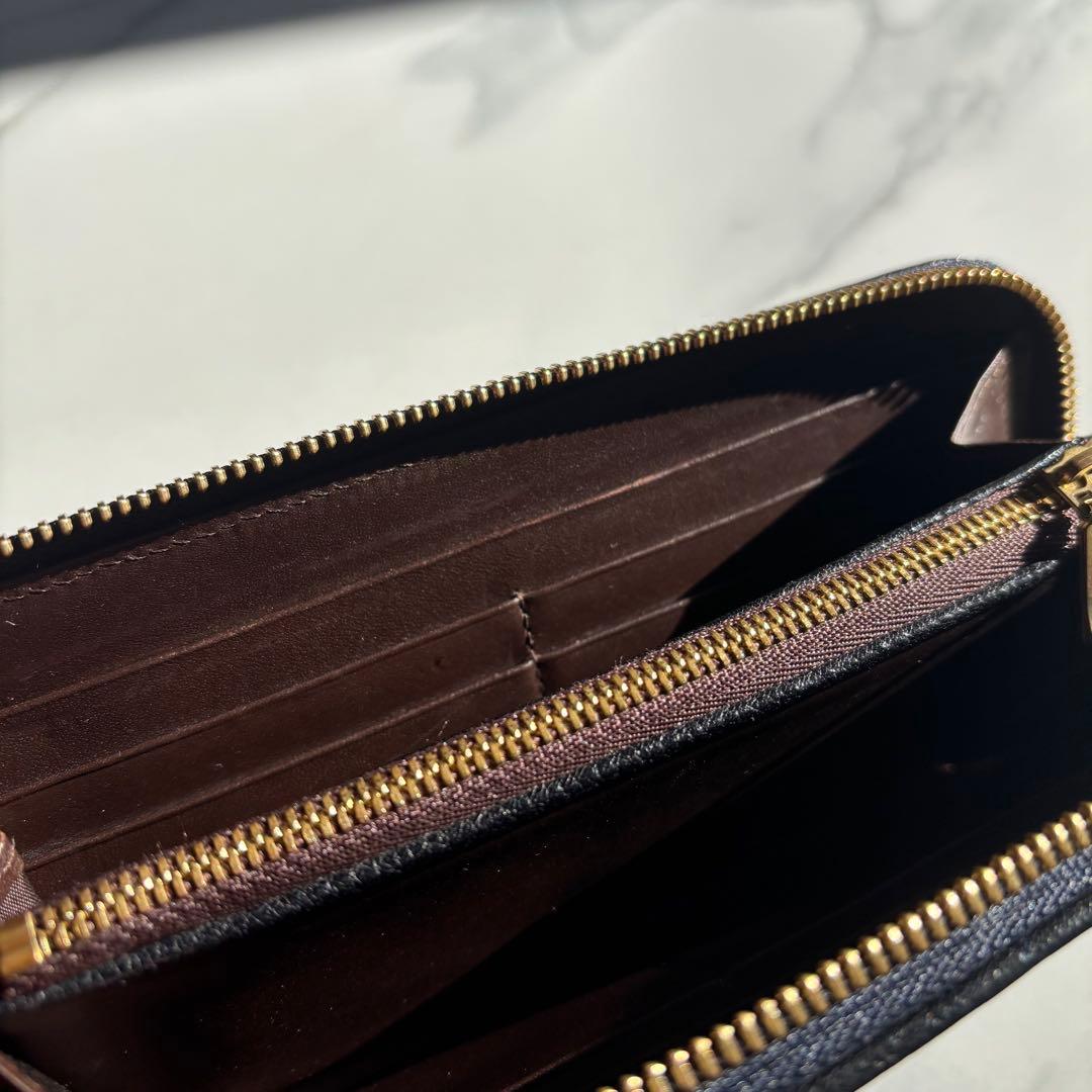 土屋鞄製　黒レザー長財布 ラウンドファスナー