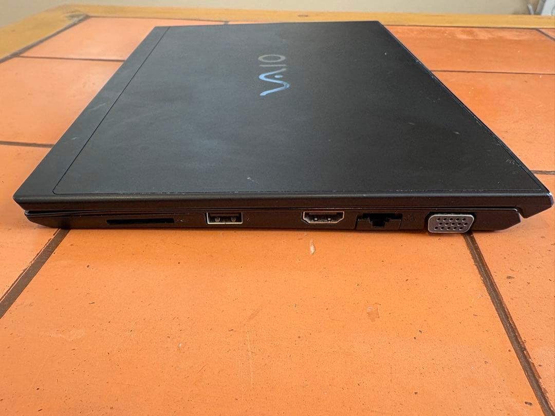 Windowsノート本体 VAIO S11 VJS112C11N Core i5 7200U 4GB