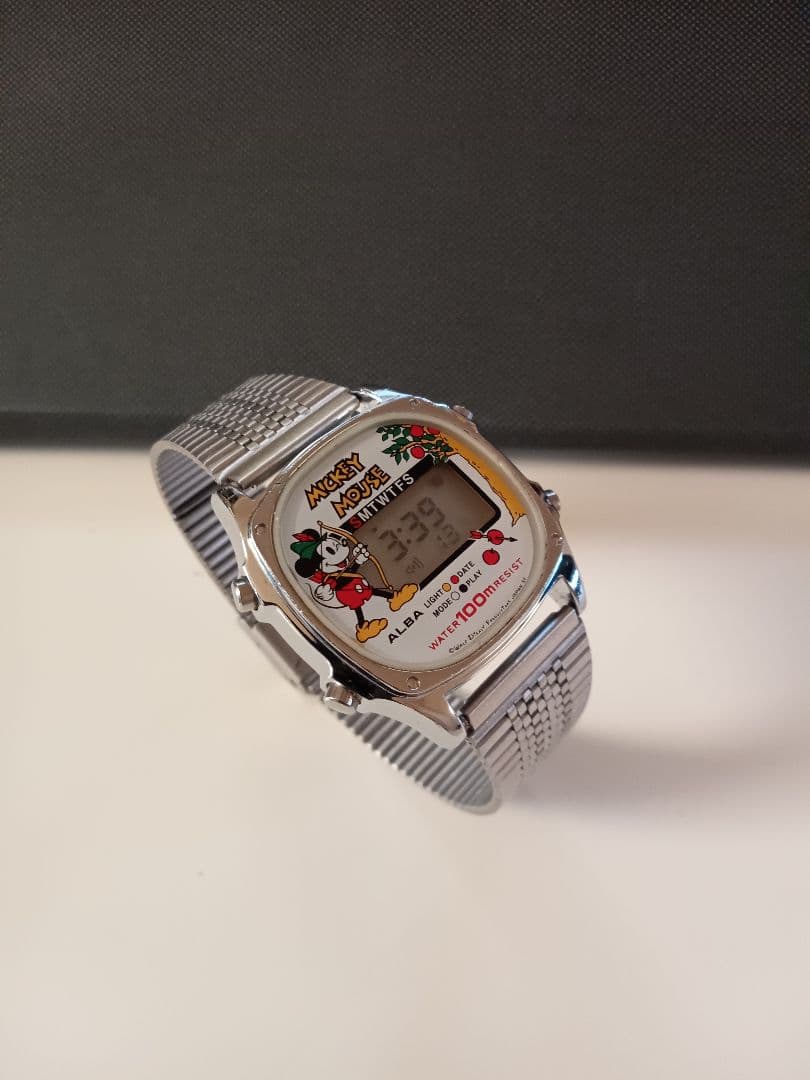 ALBA　デジタル腕時計　ミッキーマウス