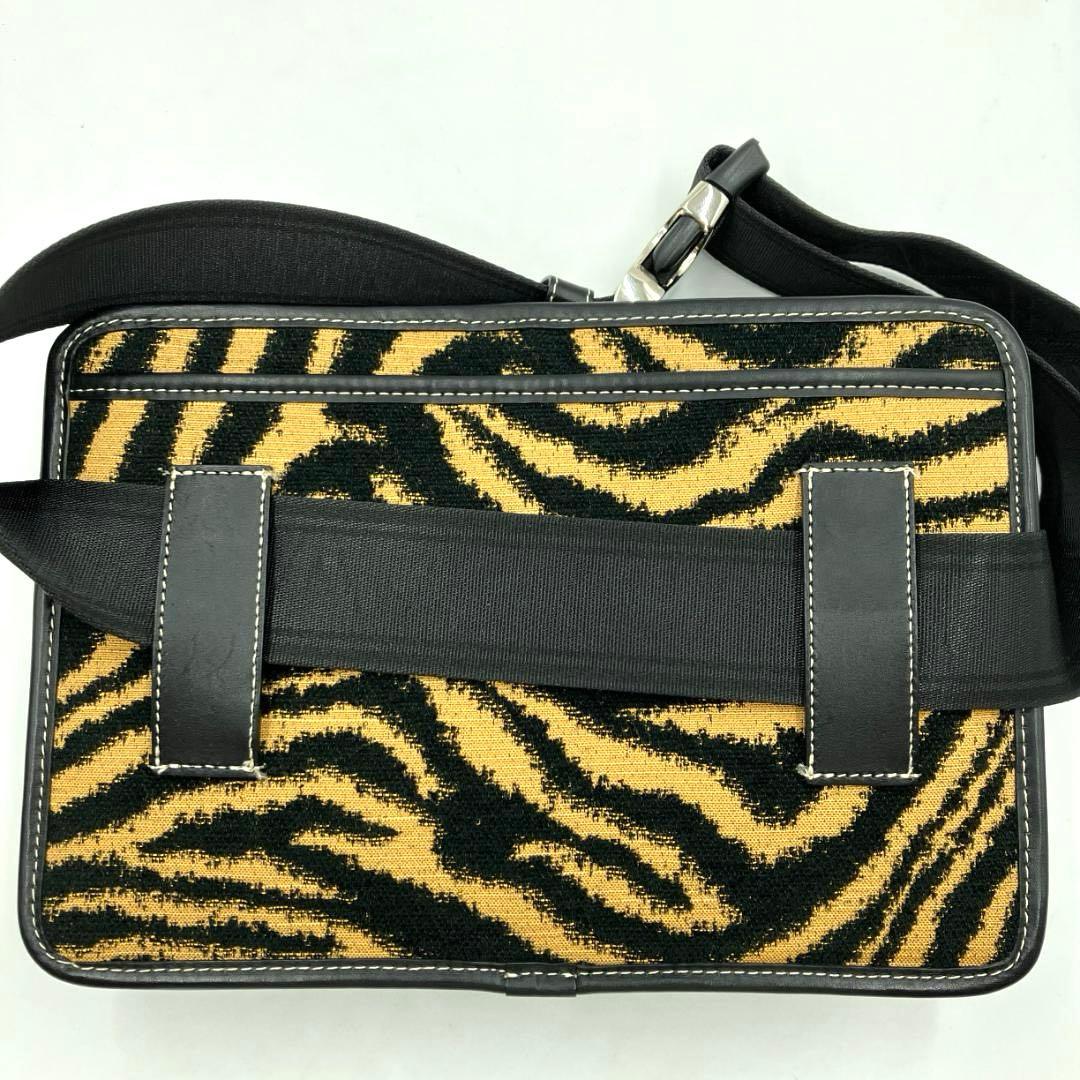 【Elmo】A VACATION　COCO ボディバッグ ウエストポーチ