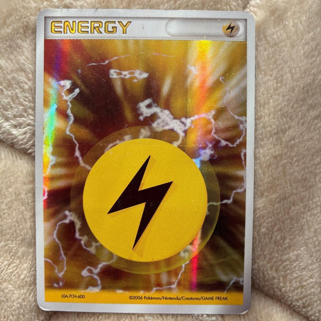 ポケモンカードゲーム　キラエネルギー　雷