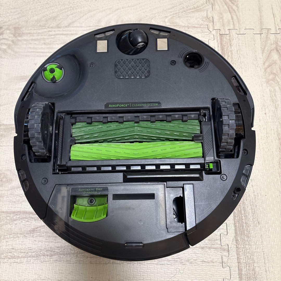 Roomba j7+ 本体
