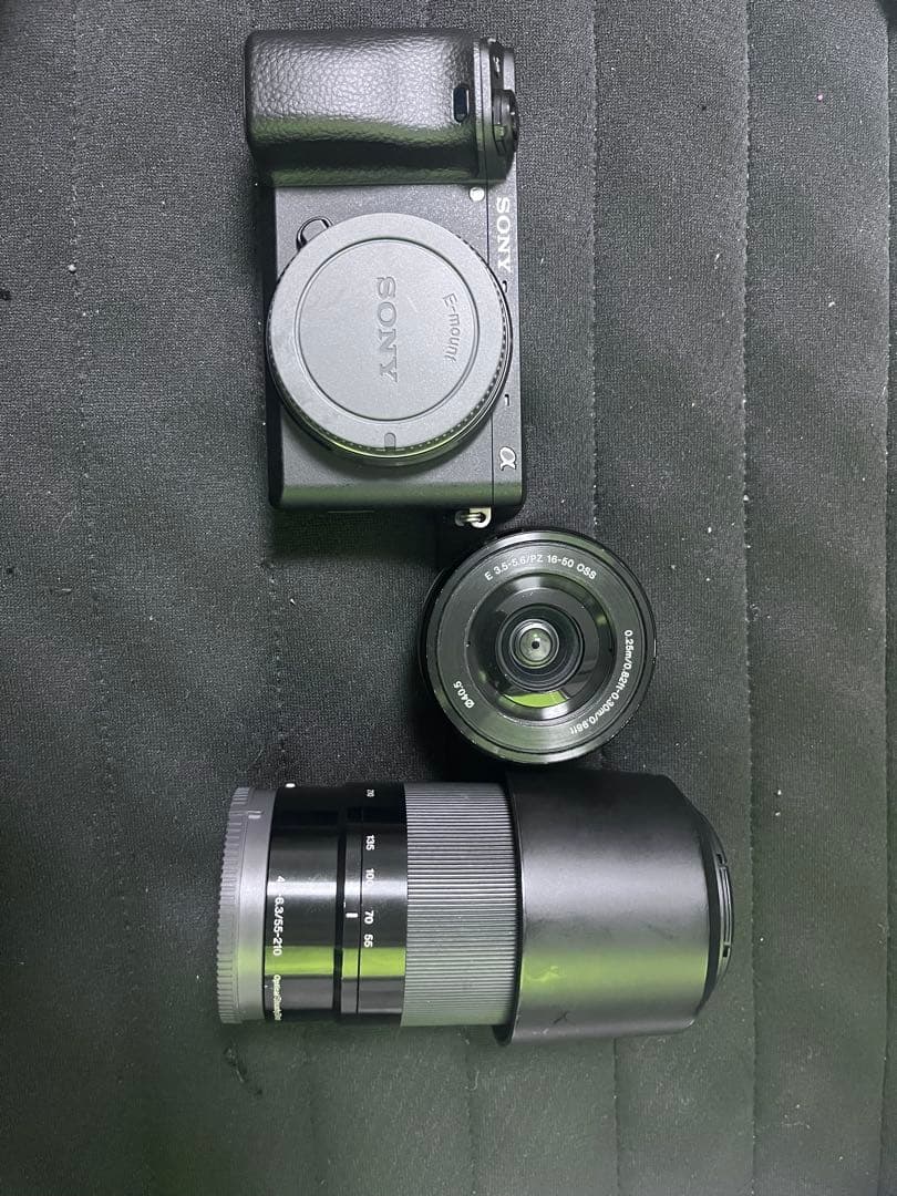 Sony α6300 ミラーレス一眼カメラ 本体とレンズ2本