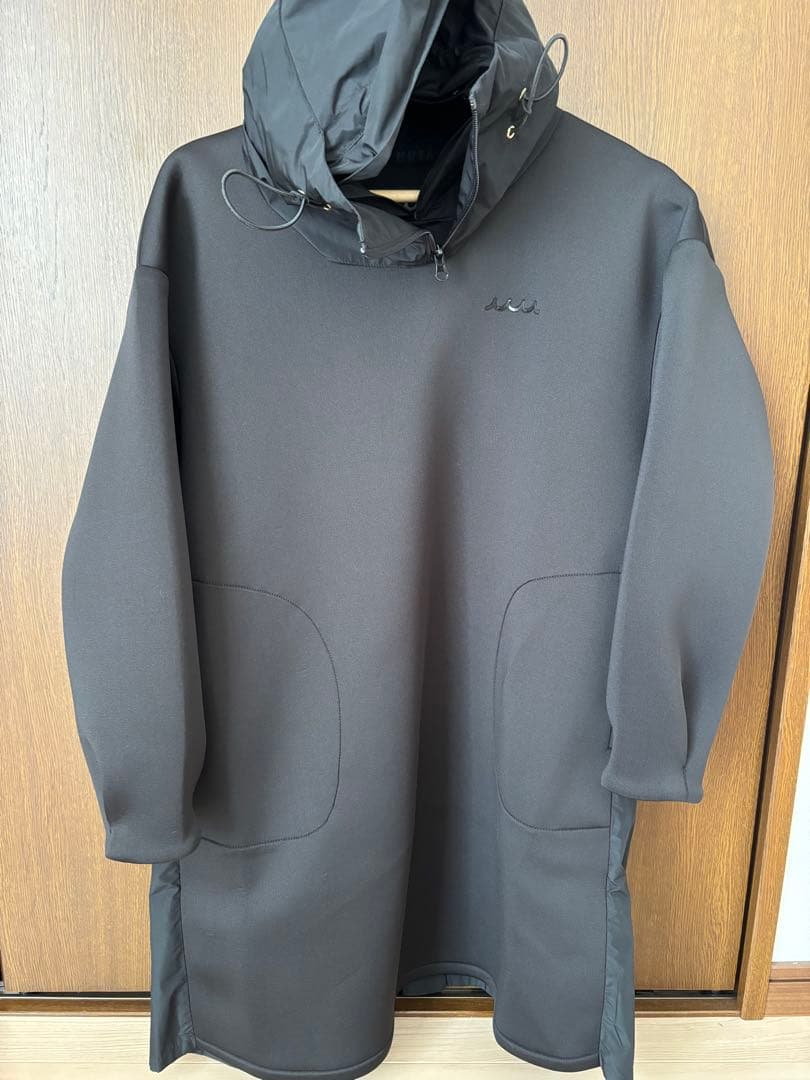 muta ムータ　大人気色黒×黒ボンディングミニワンピース