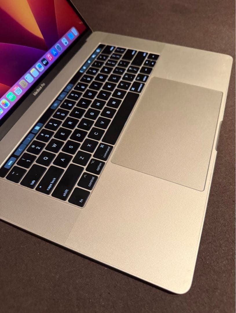 MacBook Pro 15 2017 Core i7 USキー