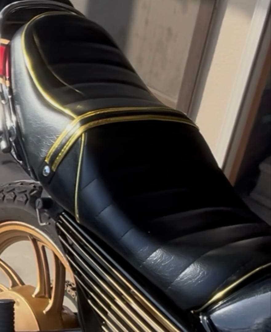 Yamaha RZ250 バイク タックロールシート　アンコ抜き