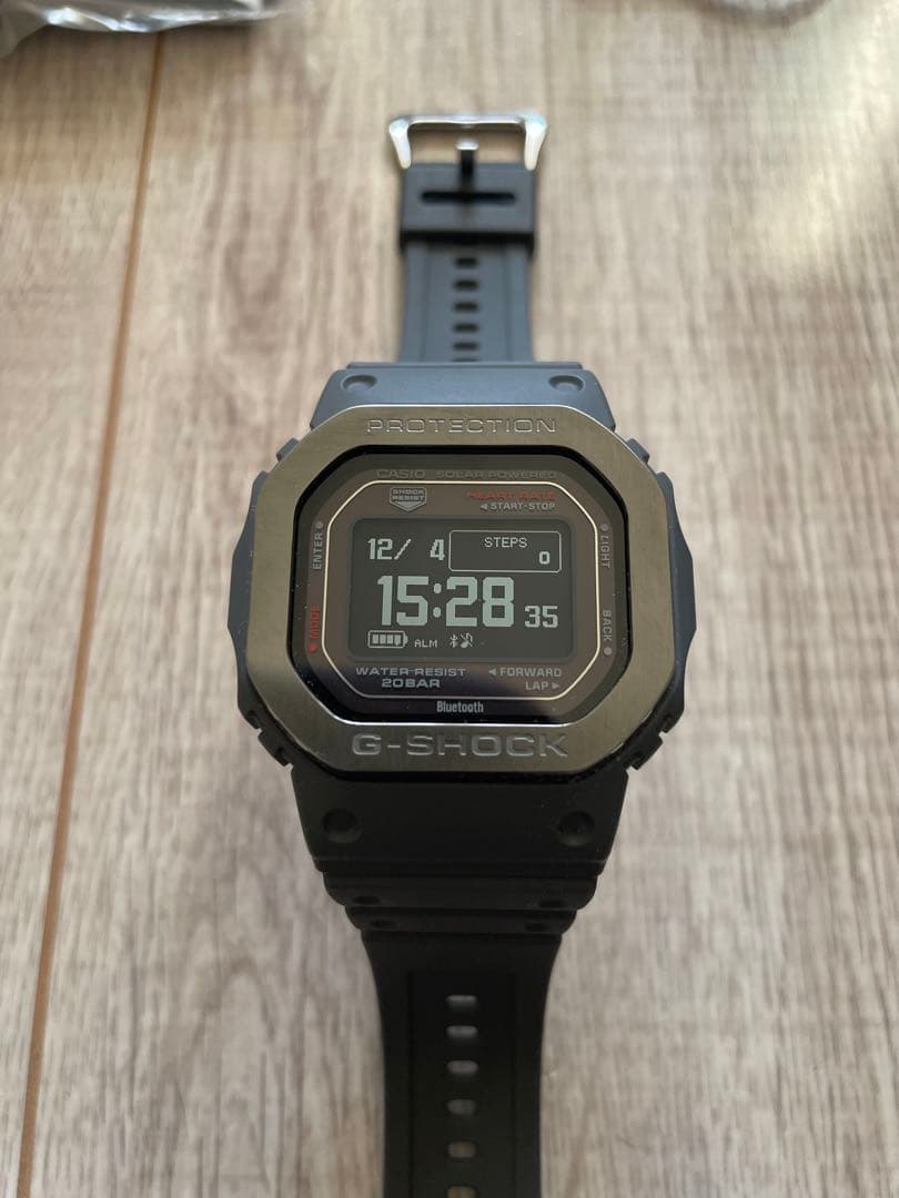 【美品】G-SHOCK CASIO デジタル腕時計 DW-H5600MB-8JR