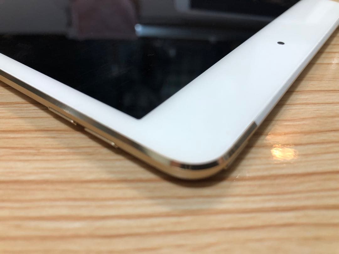 iPad本体 iPad mini4 Wi-Fi Cellular A1550 16GB