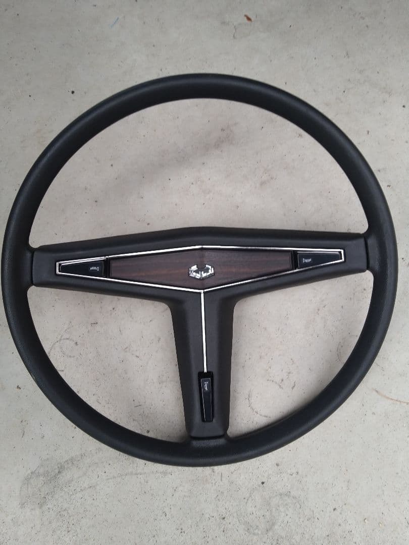 ローレルセダン ステアリング ハンドル本体