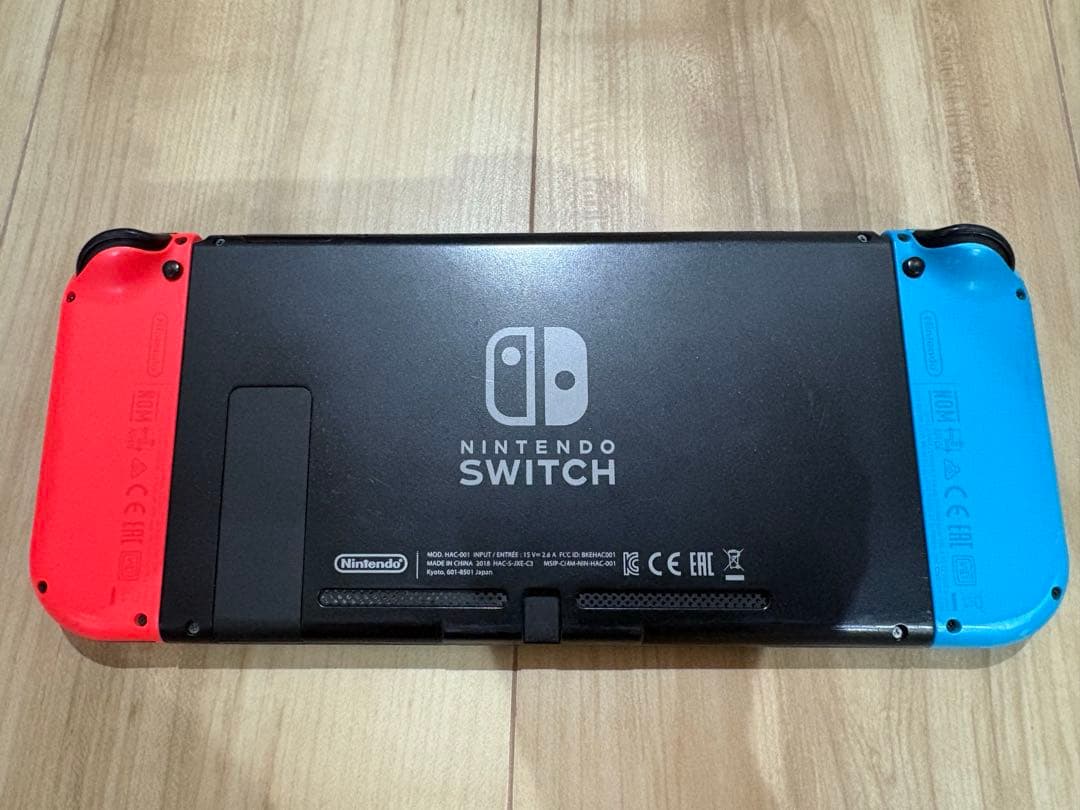 Nintendo Switch 2018年製　外箱＋付属品あり　公式修理歴あり