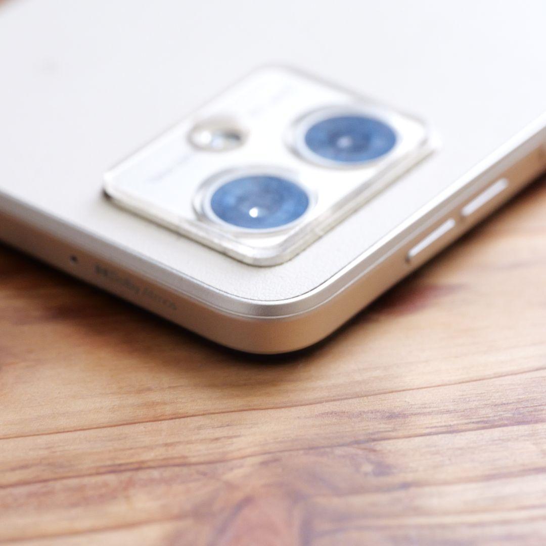 Motorola g64y　バニラクリーム　女性使用　美品