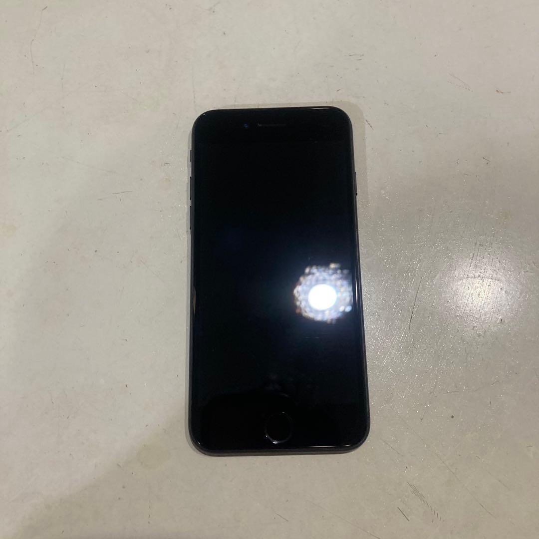 Apple iPhone 7 ブラック 本体のみ　128GB SIMフリー