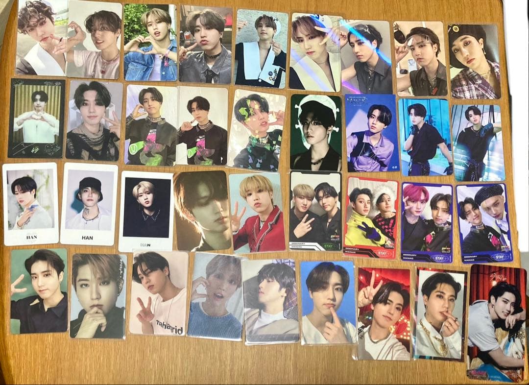 12月末処分 skz ハン グッズ+トレカ約80枚