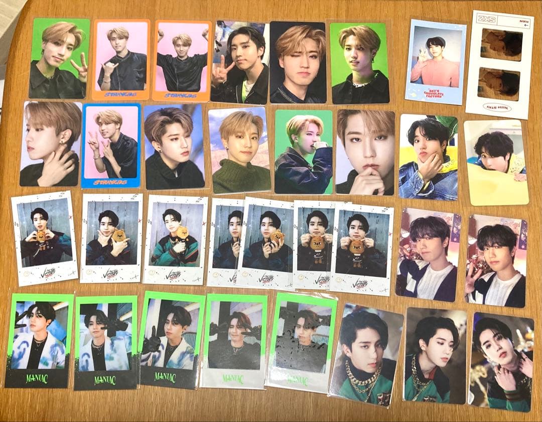 12月末処分 skz ハン グッズ+トレカ約80枚