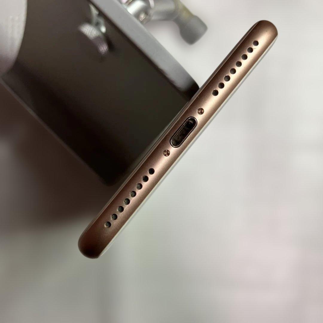 iPhone 8 Plus ゴールド 64G