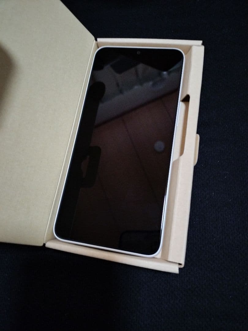 ほぼ未使用 arrows We2 ホワイト