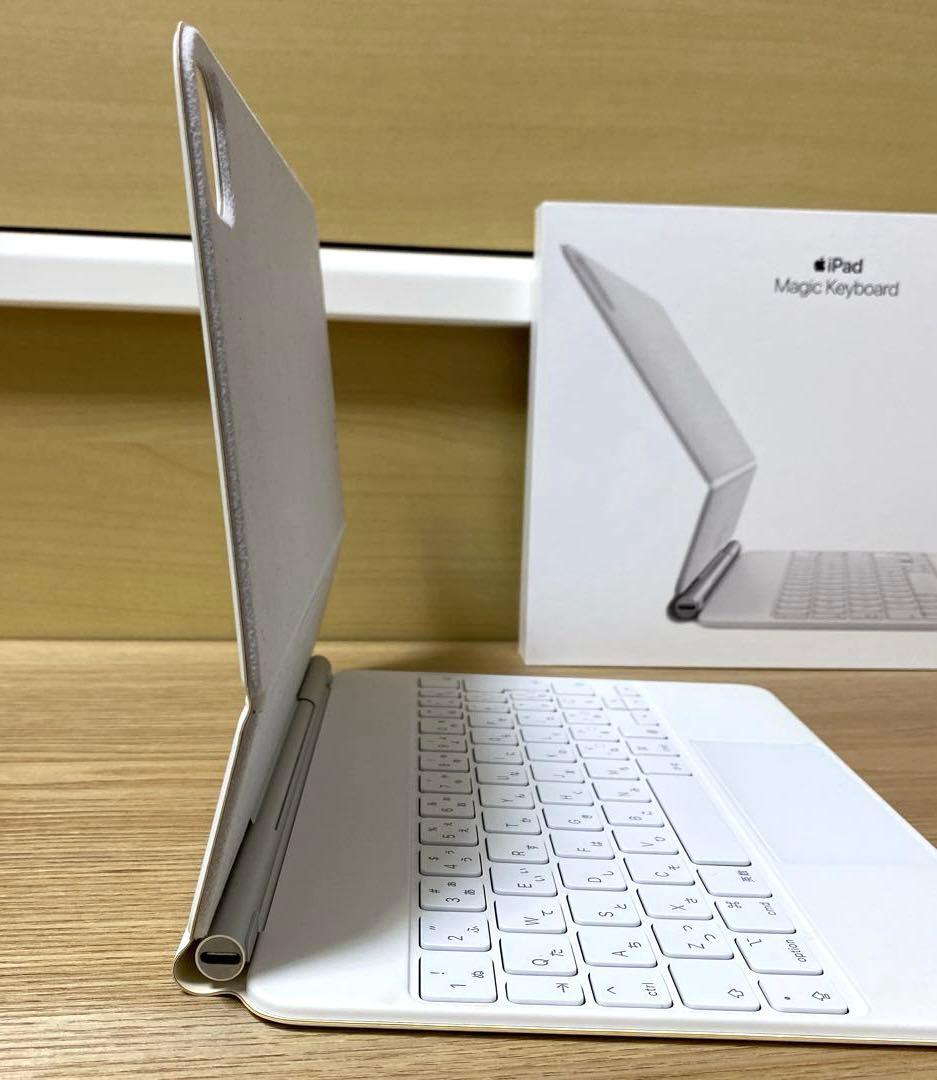 Apple iPad Magic Keyboard ホワイト　　日本語