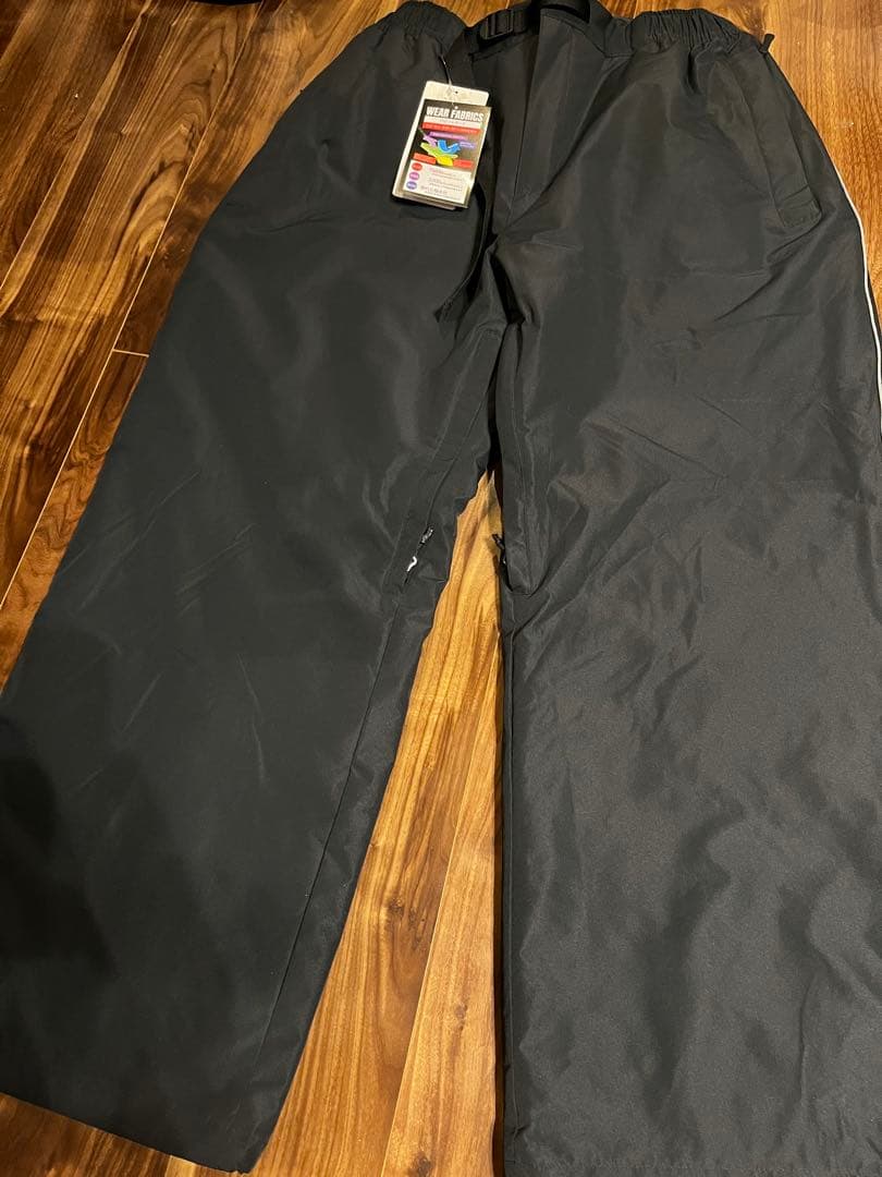 【※1/24まで値下げ！】新品・未使用品　スノーウェア　ワイドパンツ　ブラック