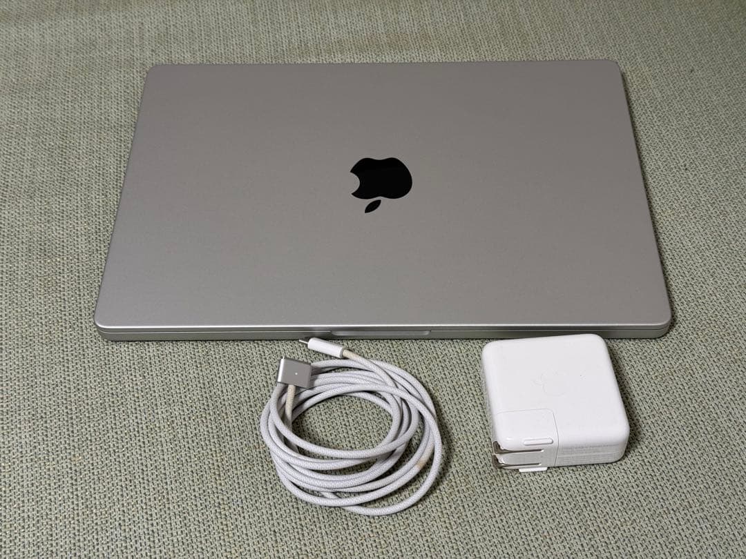 美品 MacBook Pro 14インチ M3 Pro 36GB