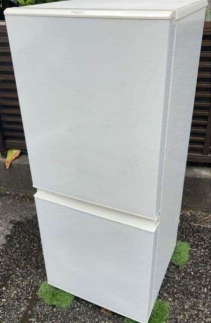 AQUA 冷凍冷蔵庫126L 低温フリーケース省エネ設計自動霜取り機能付19年製