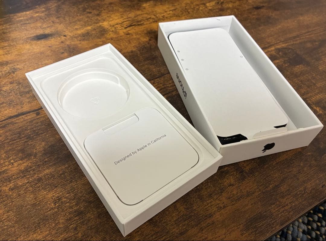 【中古/画面キズあり】iPhone14 / 256GB / ミッドナイト