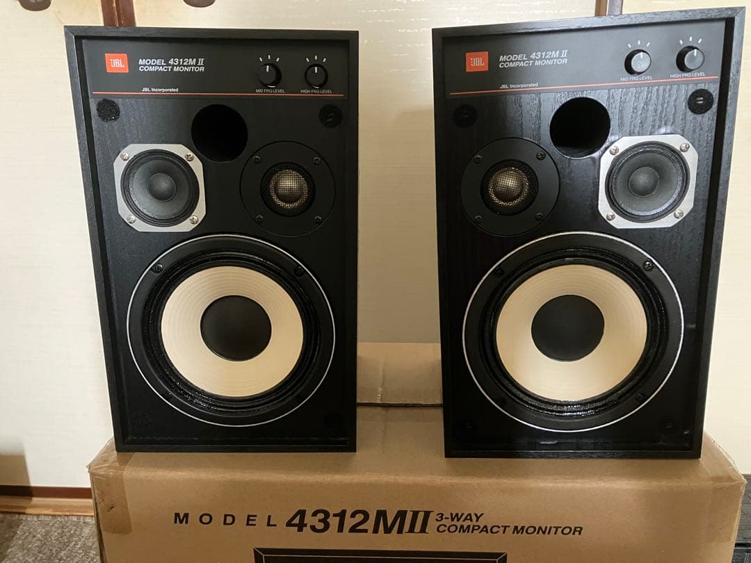 JBL 4312M II スピーカー