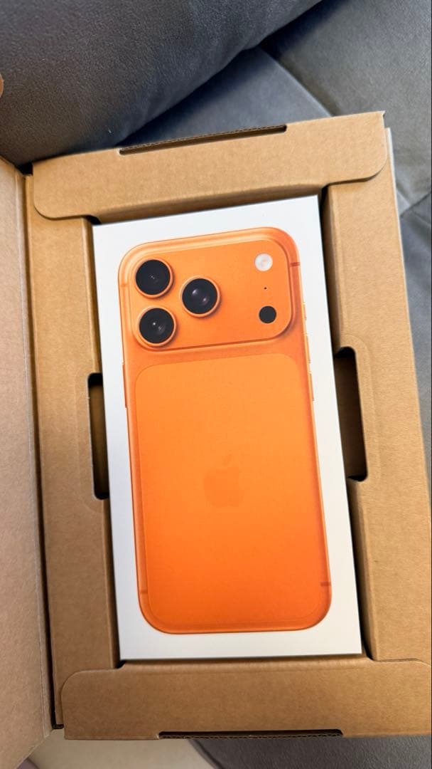 iPhone17pro 256GB コズミックオレンジ