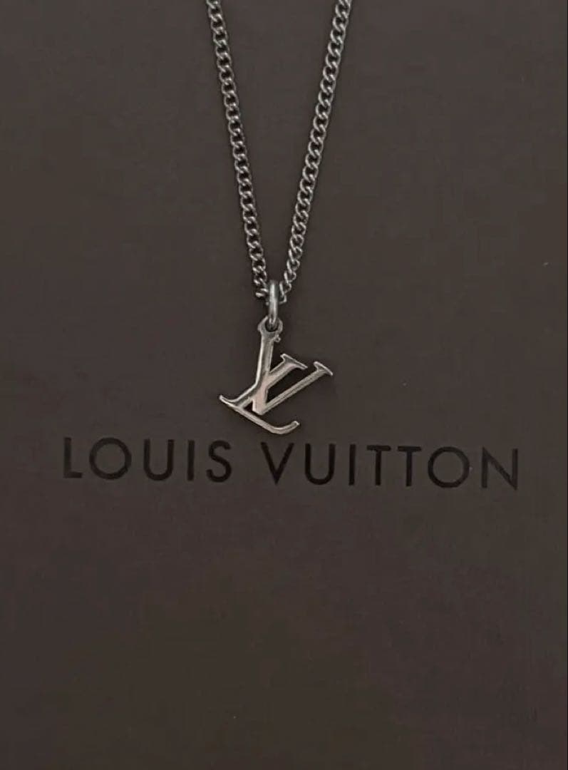 ✨極美品✨louis vuitton LV ネックレス モノグラム柄 【正規品】