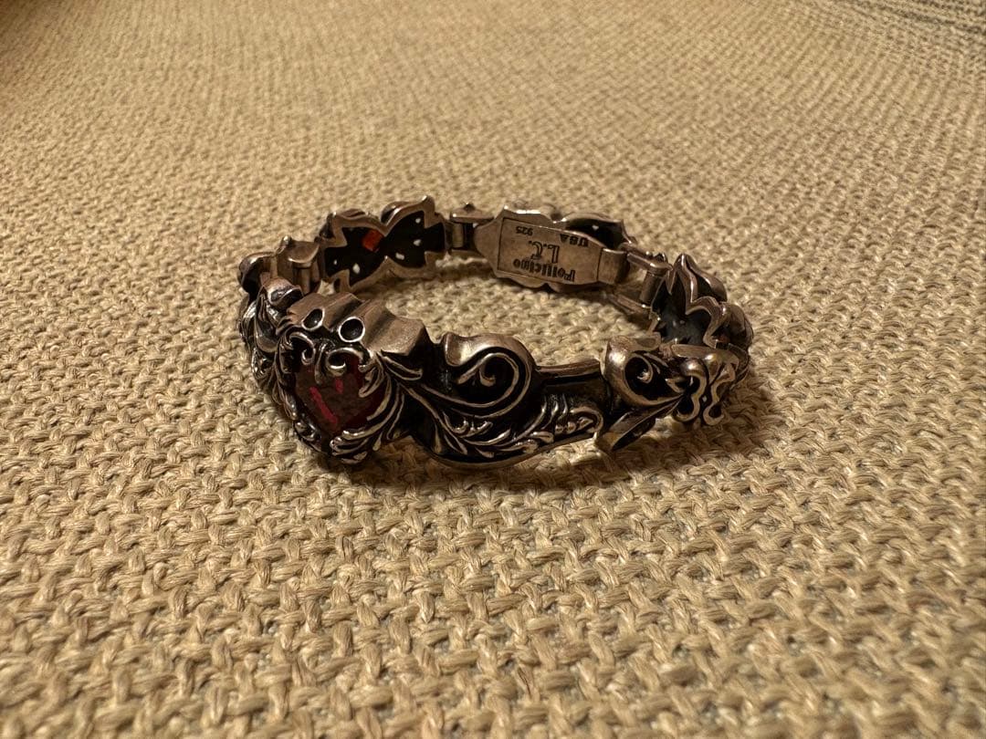 Leathers and Treasuresスクロールハートブレスレット 赤