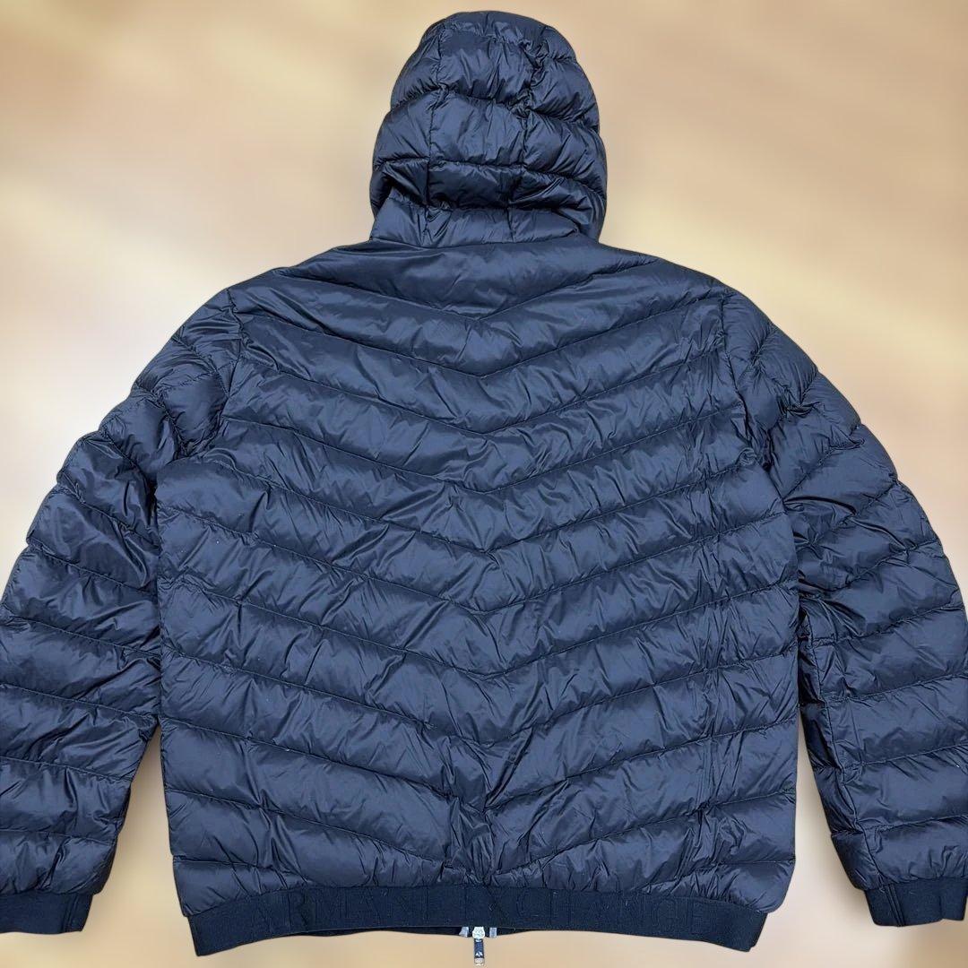 アルマーニエクスチェンジ　ダウン