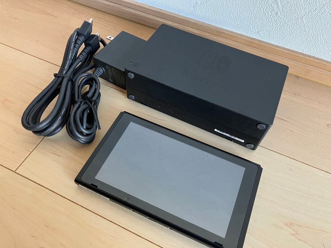 Nintendo Switch XAJ 2017 本体 ドッグ ケーブル