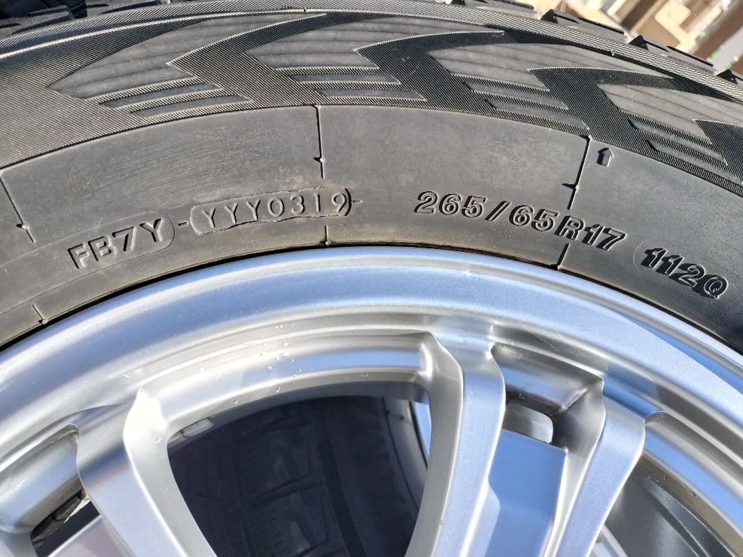 和*ミ様 ランクル プラド キラーフィールド スタッドレス ヨコハマ アイスガー