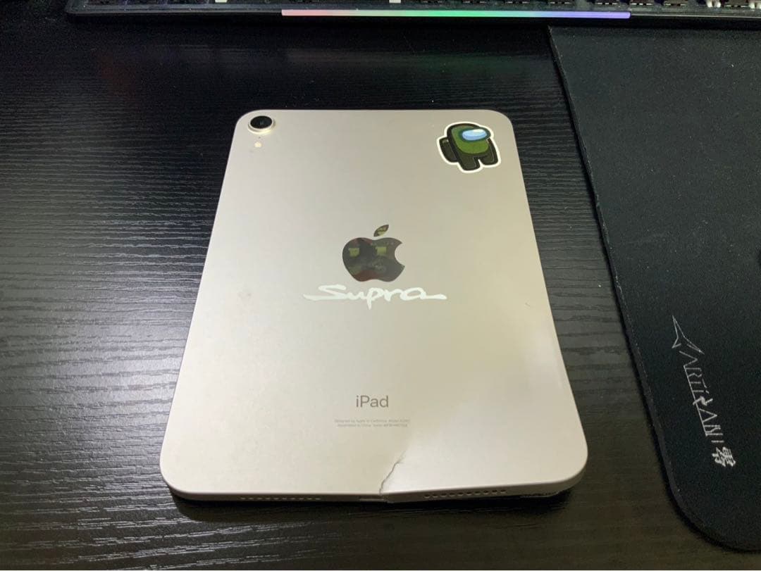 「おそらく基盤は生きている」iPad mini6本体　液晶割れあり