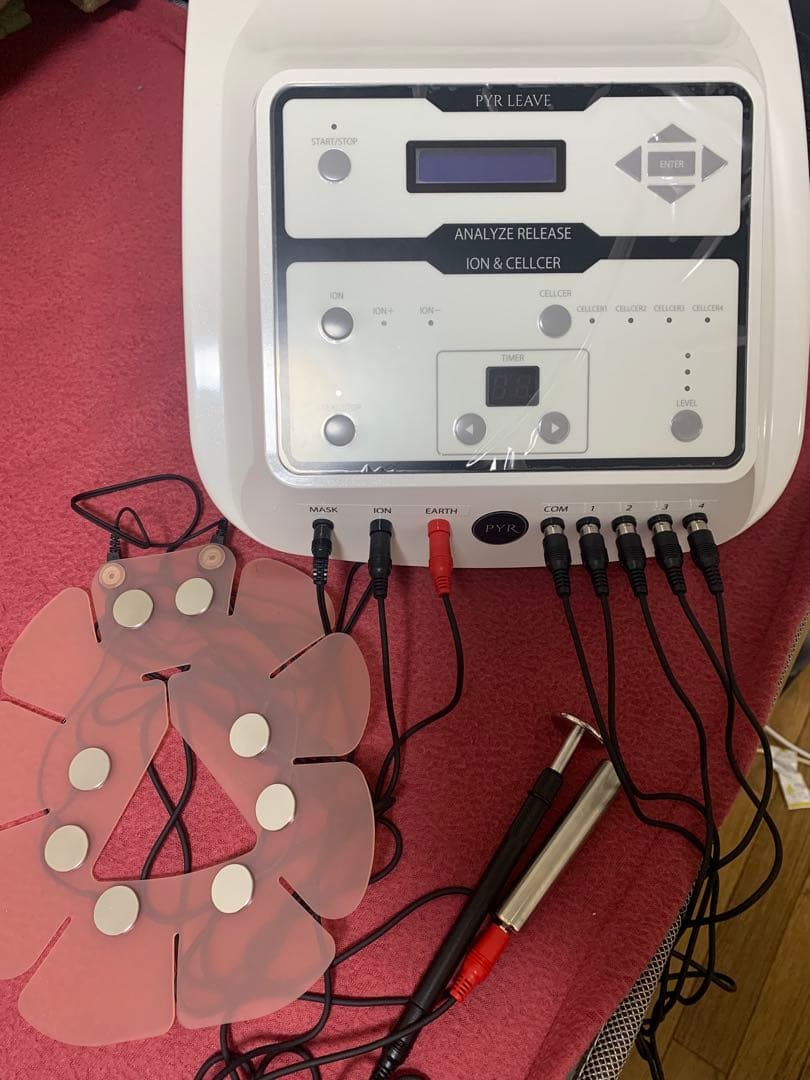 バイオニックセルサー　痩身　パイラリーヴ　PYRLEAVE 美容　美顔器