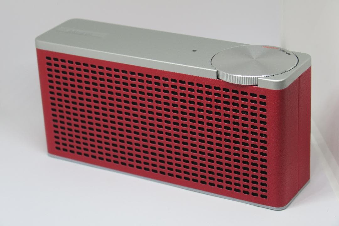 高性能小型Bluetoothスピーカー！GENEVA Touring XS